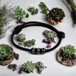 Neves paracord karkötő