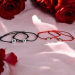 Valentin napi akciós karkötő csomag - betűs karkötő - szív medálos karkötő